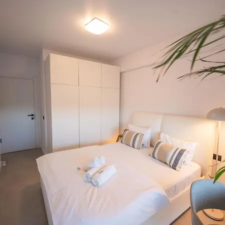 Apartman Chestnut In Odyssey Pools N Parking